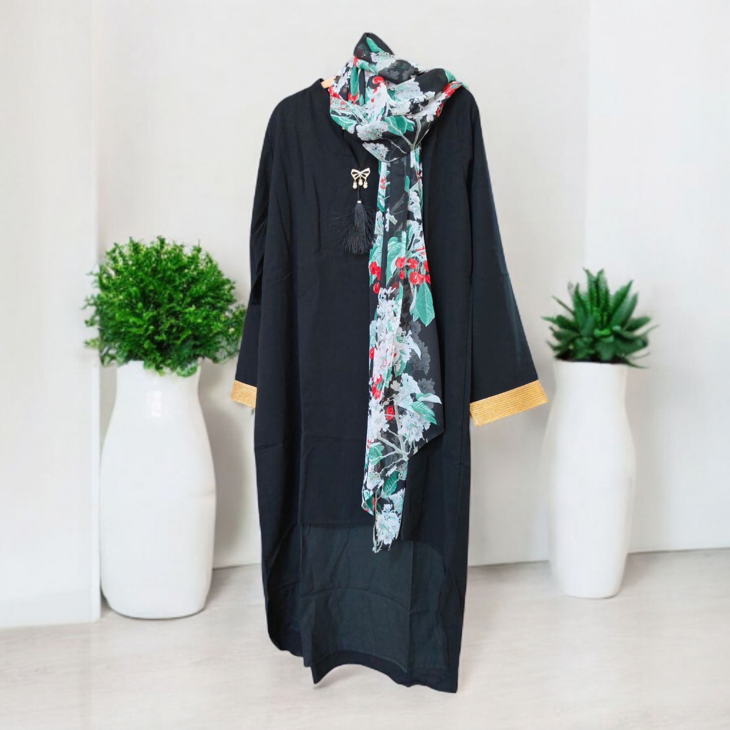 JANA | Spring Long Black Shirt with Sheila